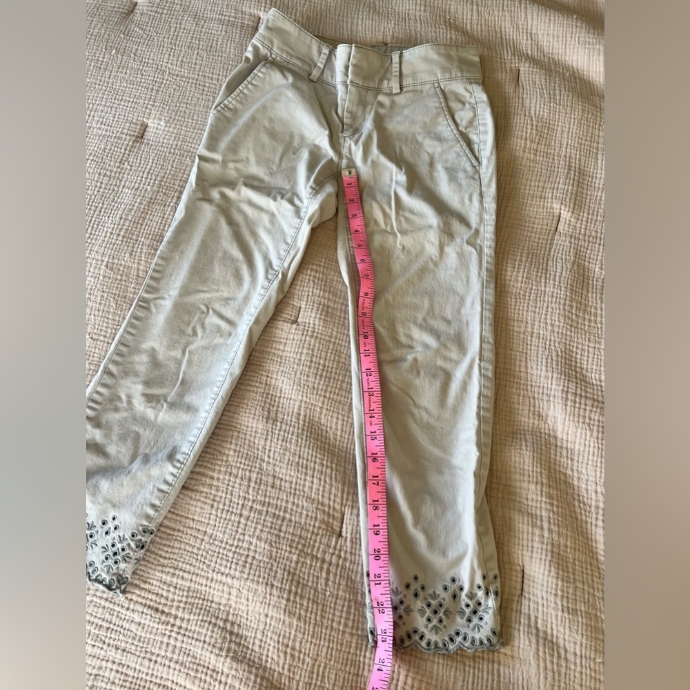 SALE | LOFT Light Grey Embroidered Pants - Size 00P - Picture 4 of 7